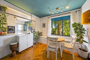 Dining Room- click for photo gallery